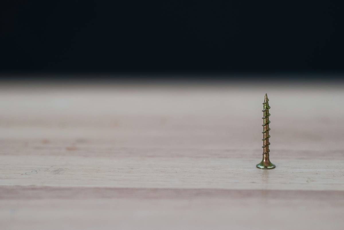 Side-by-side comparison of three construction supply screw how to make variants showing head types and drive compatibility
