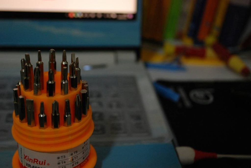 DIY Project Screw: What Screwdriver I Actually Use (And Why Most DIYers Get It Wrong)